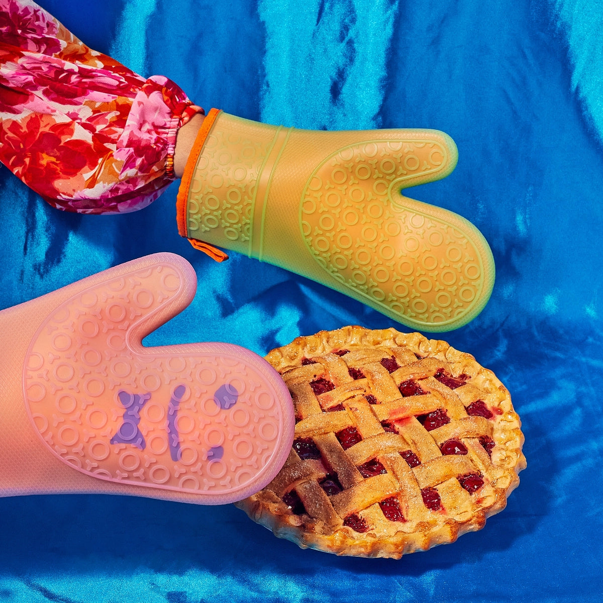 Staff Oven Mitts